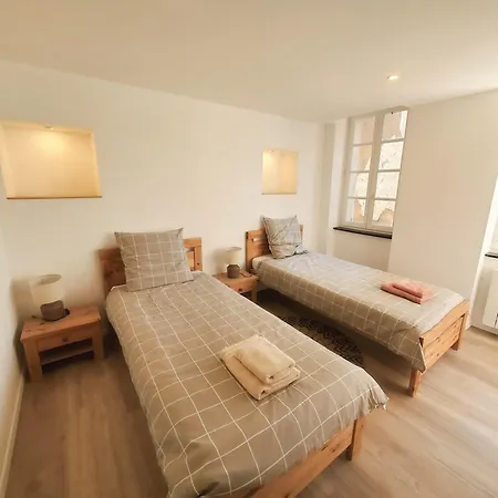 Feriehus Le Chant Des Vignes - Maison Pour 6 Avec Patio Aigne (Herault)